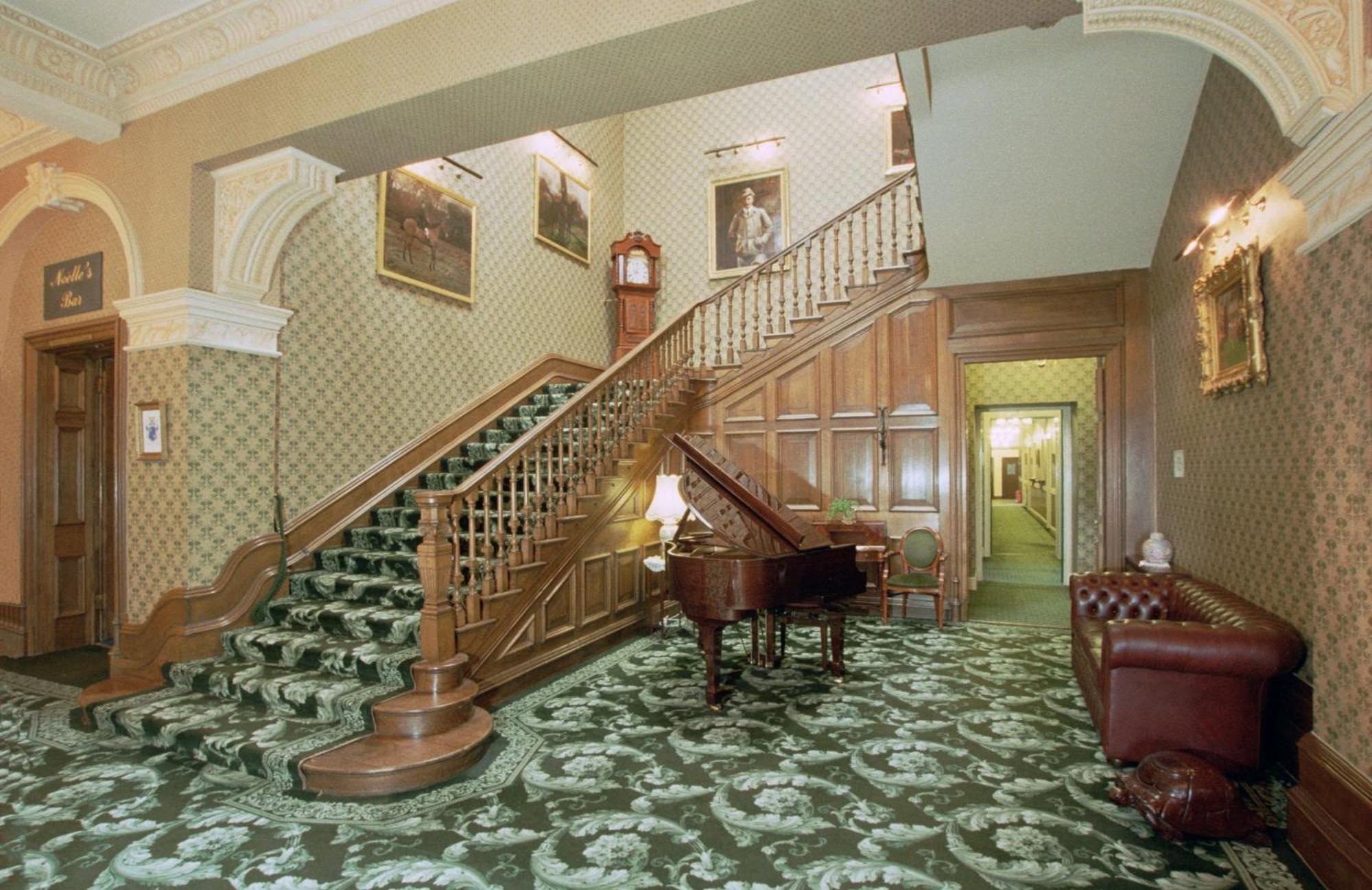 Tre-Ysgawen Hall & Spa Llangefni Exterior foto